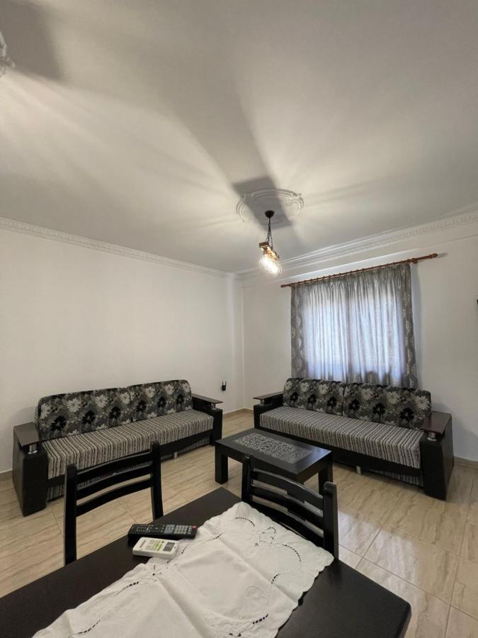 Sun And Sea Apartment Saranda Buitenkant foto