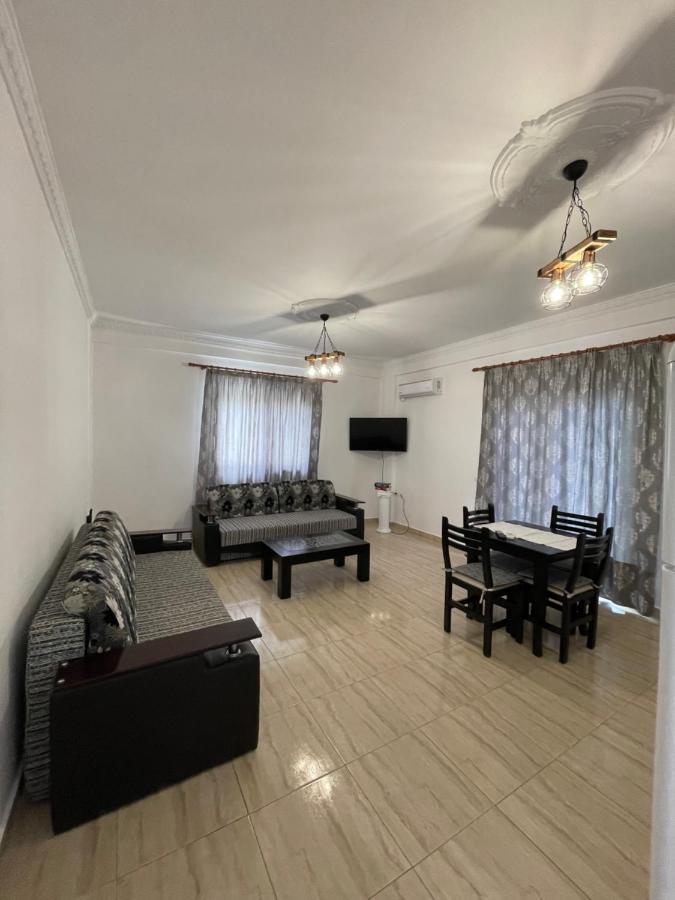 Sun And Sea Apartment Saranda Buitenkant foto