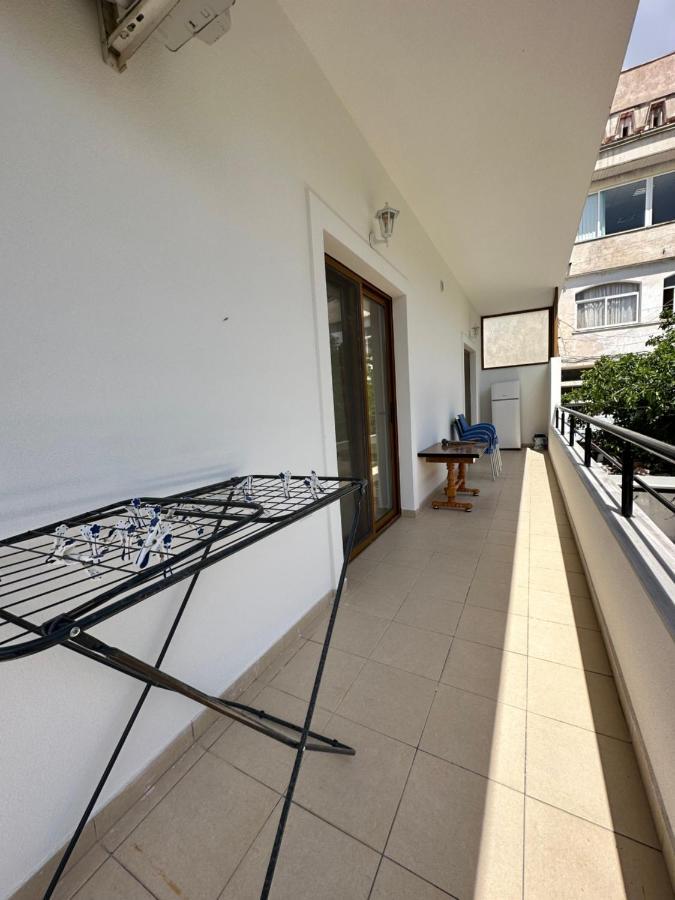 Sun And Sea Apartment Saranda Buitenkant foto