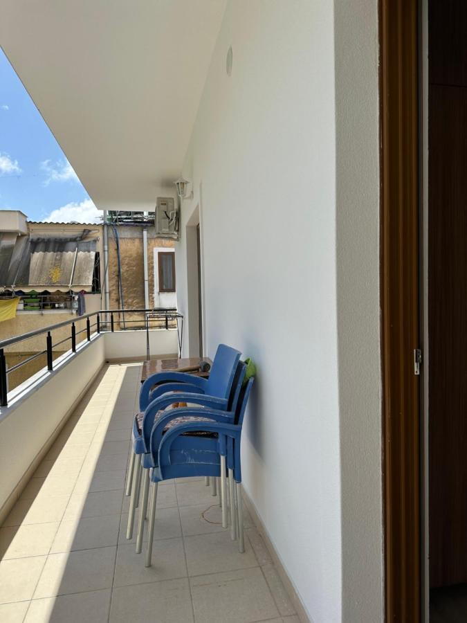 Sun And Sea Apartment Saranda Buitenkant foto