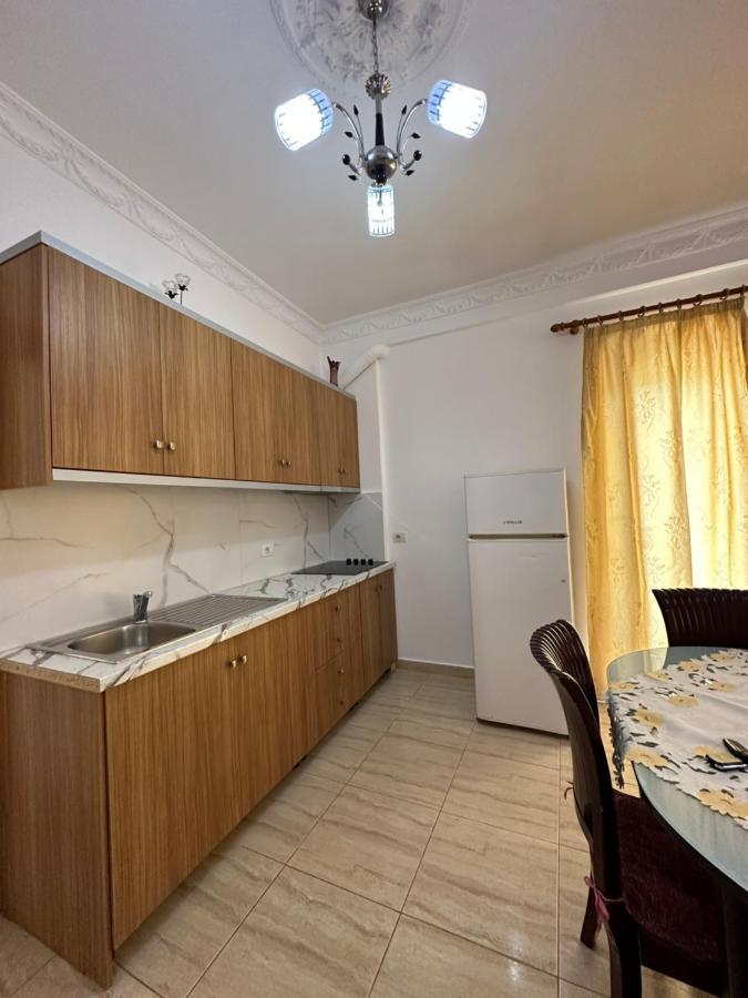 Sun And Sea Apartment Saranda Buitenkant foto